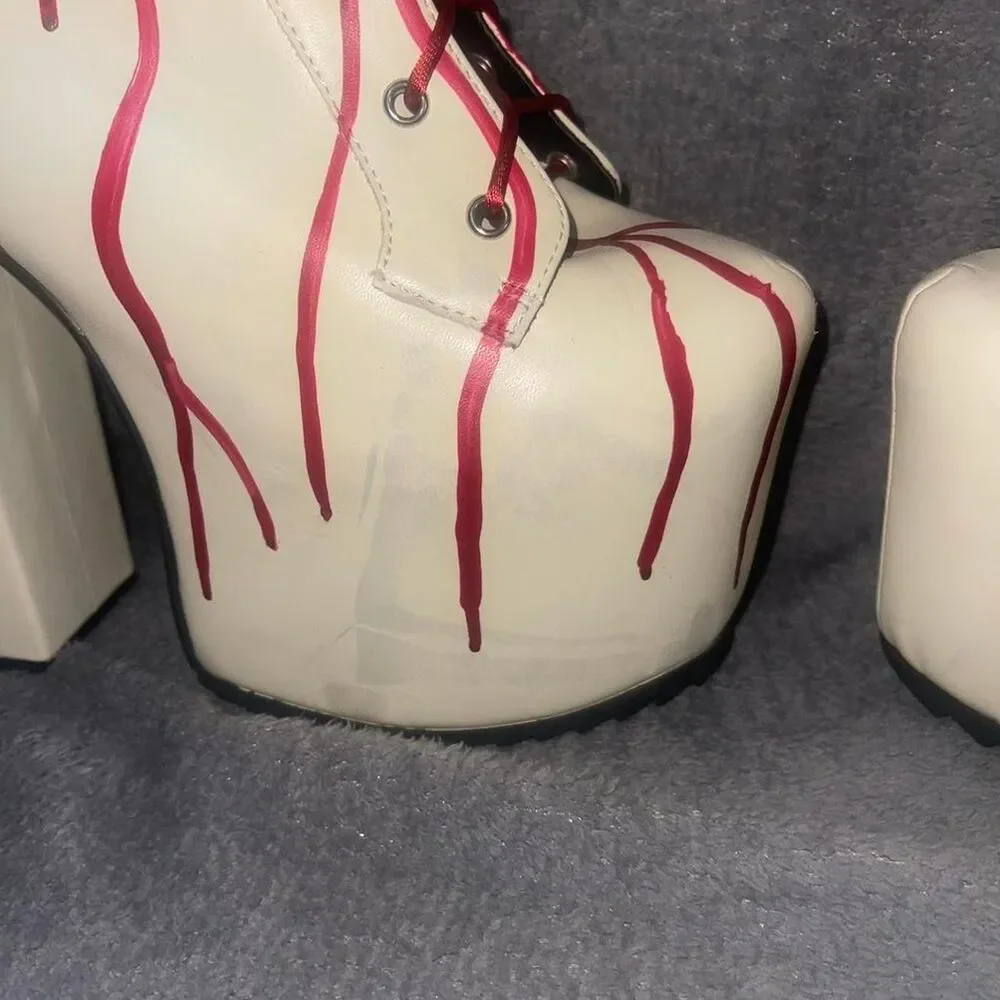 Trickz N Treatz Scream Queen Size 9 Women's Bloody Platform Boots